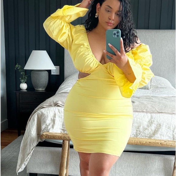 Dress - Picture 1 of 2